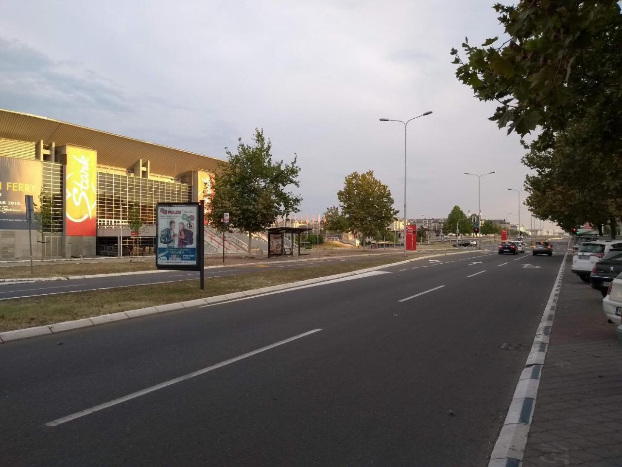 Arena Relax Apartman Belgrad Exteriör bild