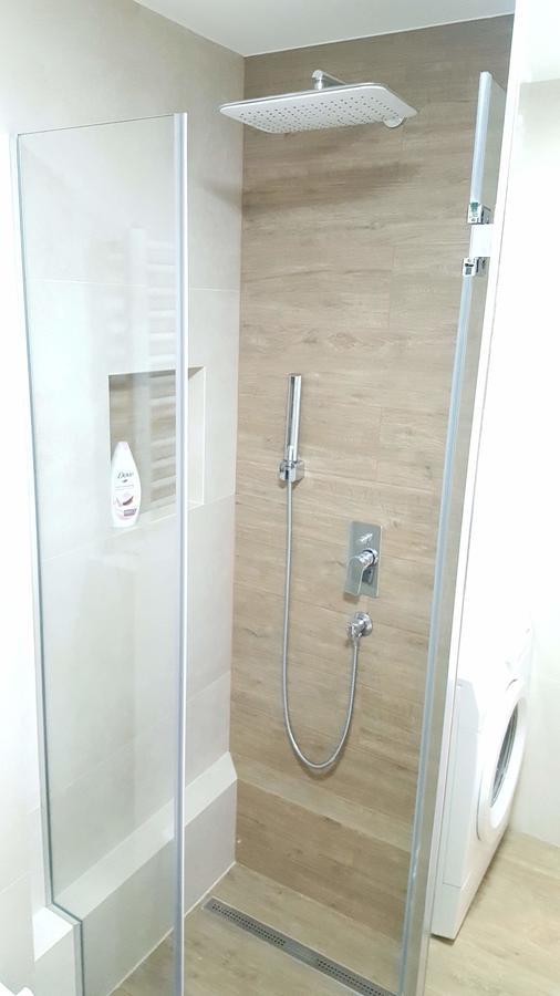Arena Relax Apartman Belgrad Exteriör bild