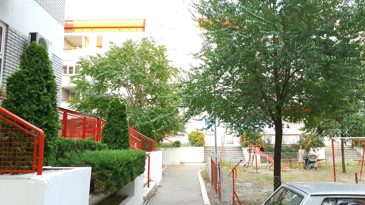 Arena Relax Apartman Belgrad Exteriör bild